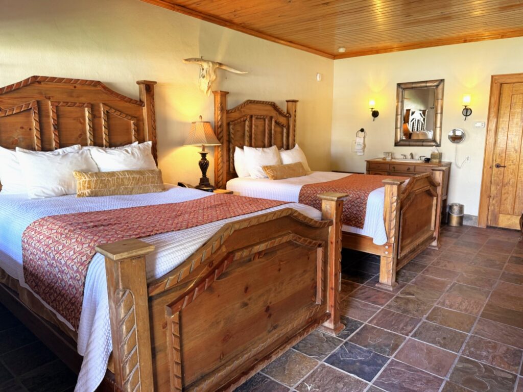 Deluxe Double Queen rooms