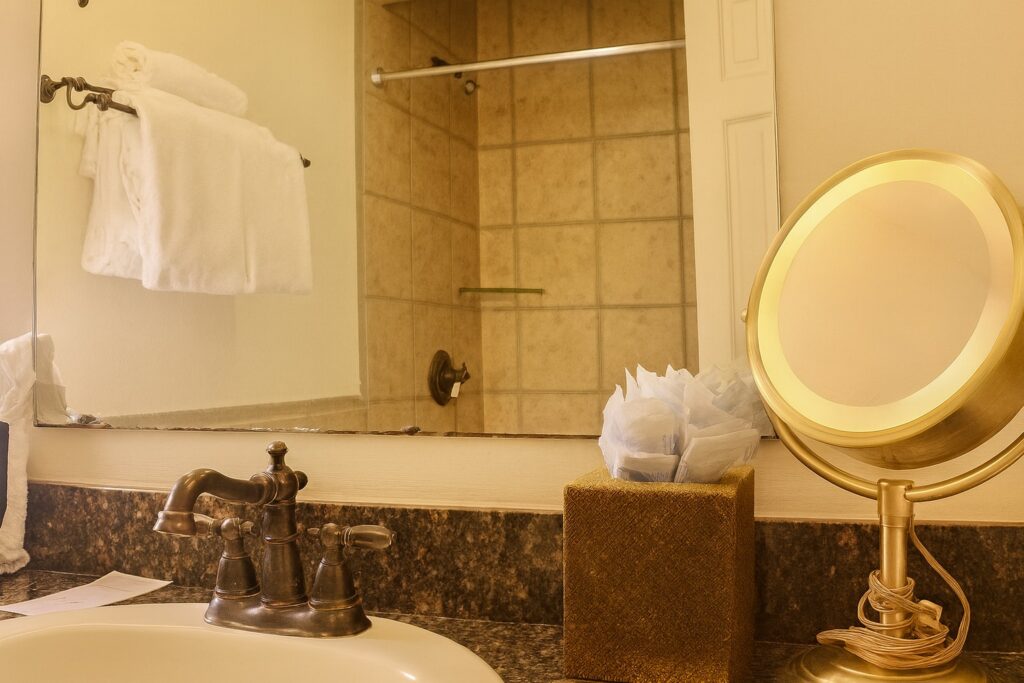 Clay Henry (Two-bedroom) Suite