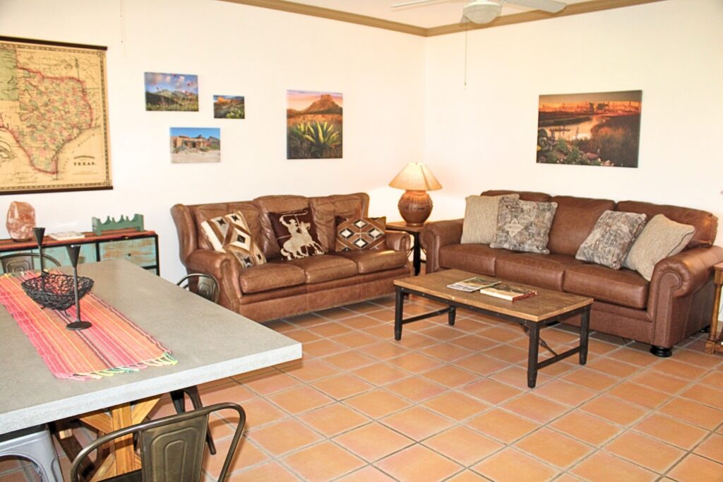 Lajitas Casita (New!)